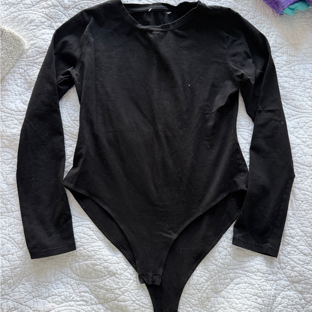 Size Medium Black Long Sleeve Body Suit Scoop Neck